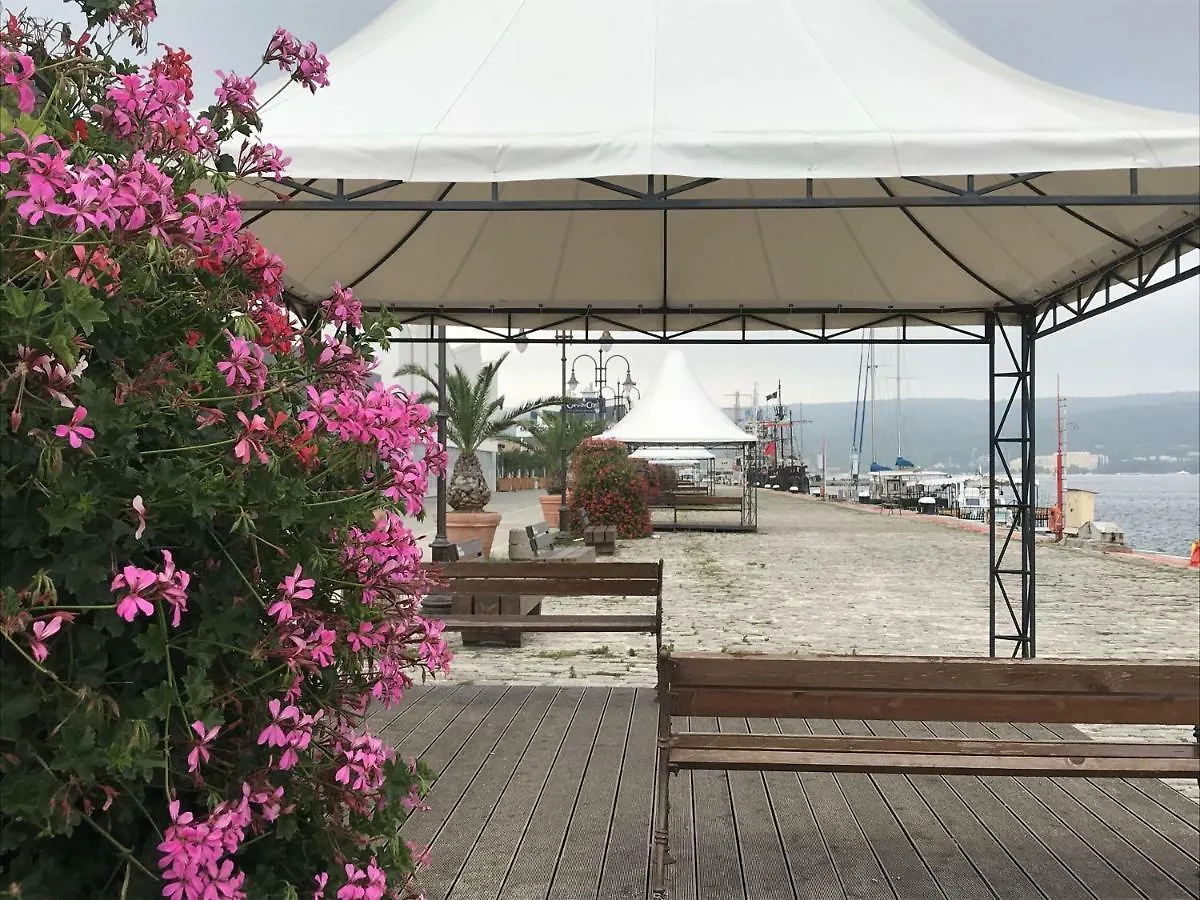 Vera By Rv Apartments Varna